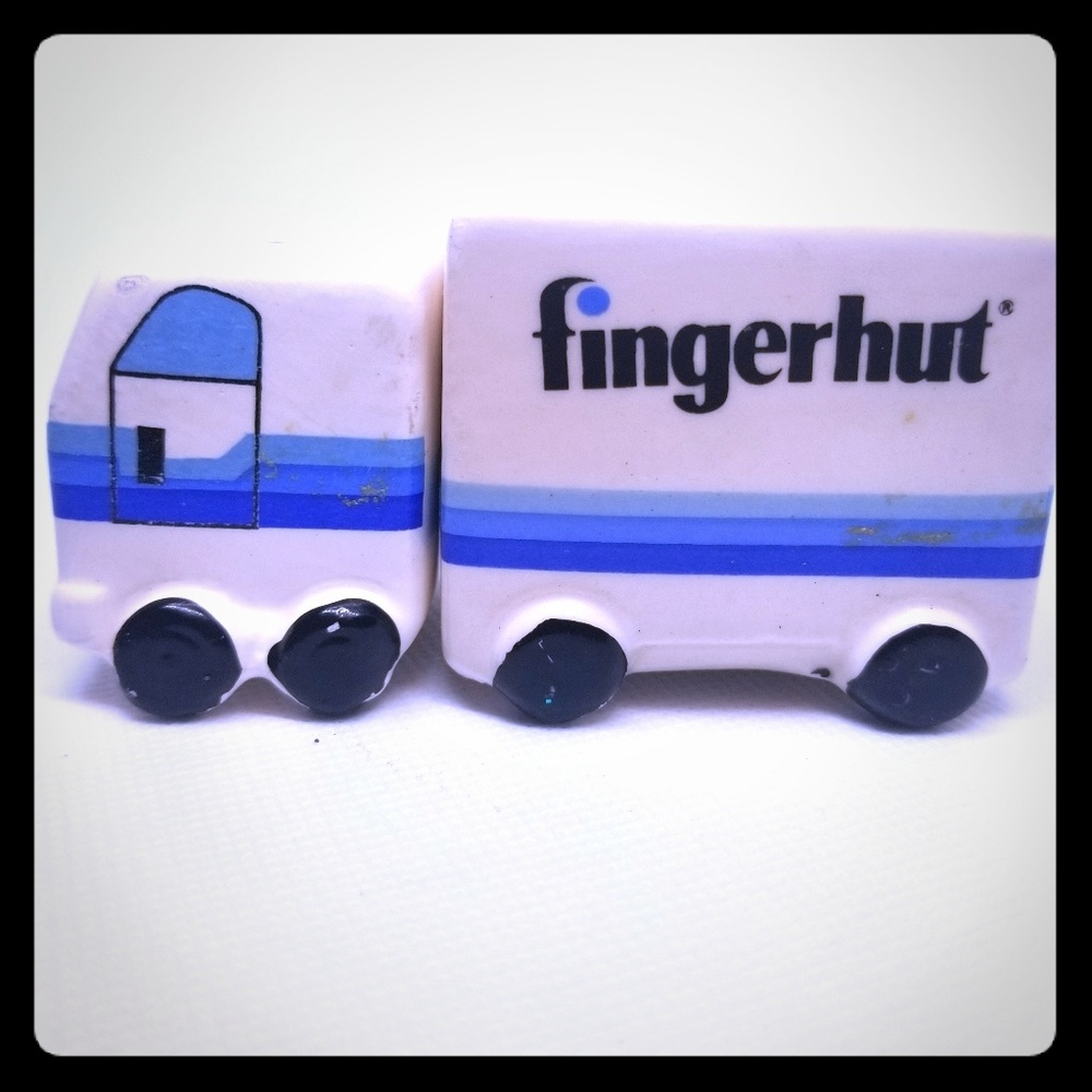 Vintage Salt & Pepper Shakers Fingerhut Truck